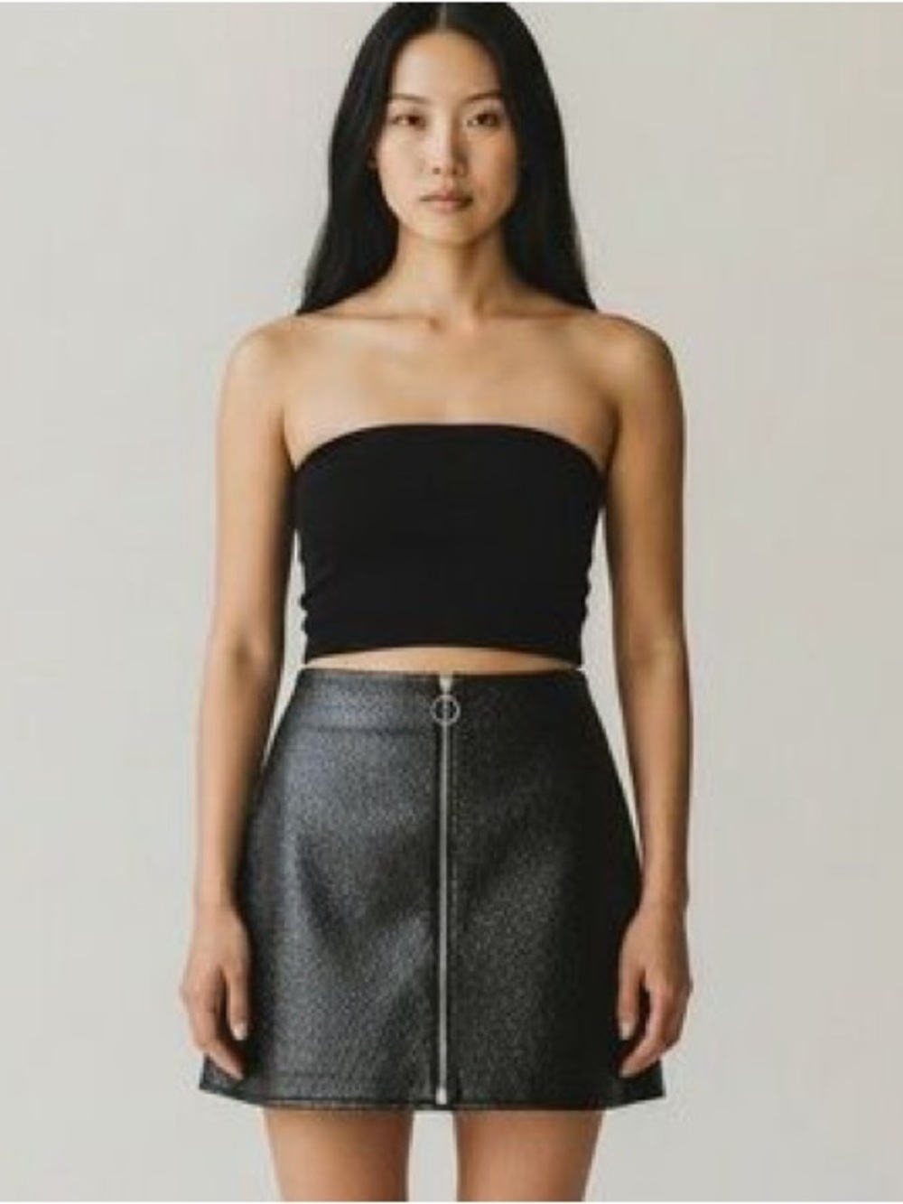 Maje. Faux Leather Vinyl Crinkle Mod Mini Skirt. Black. Size Small.